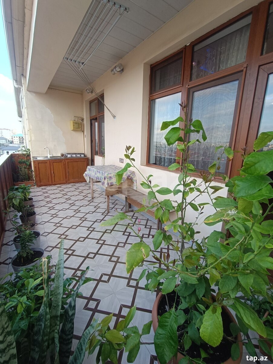 6-otaqlı yeni tikili, Xırdalan ş., 168 m²