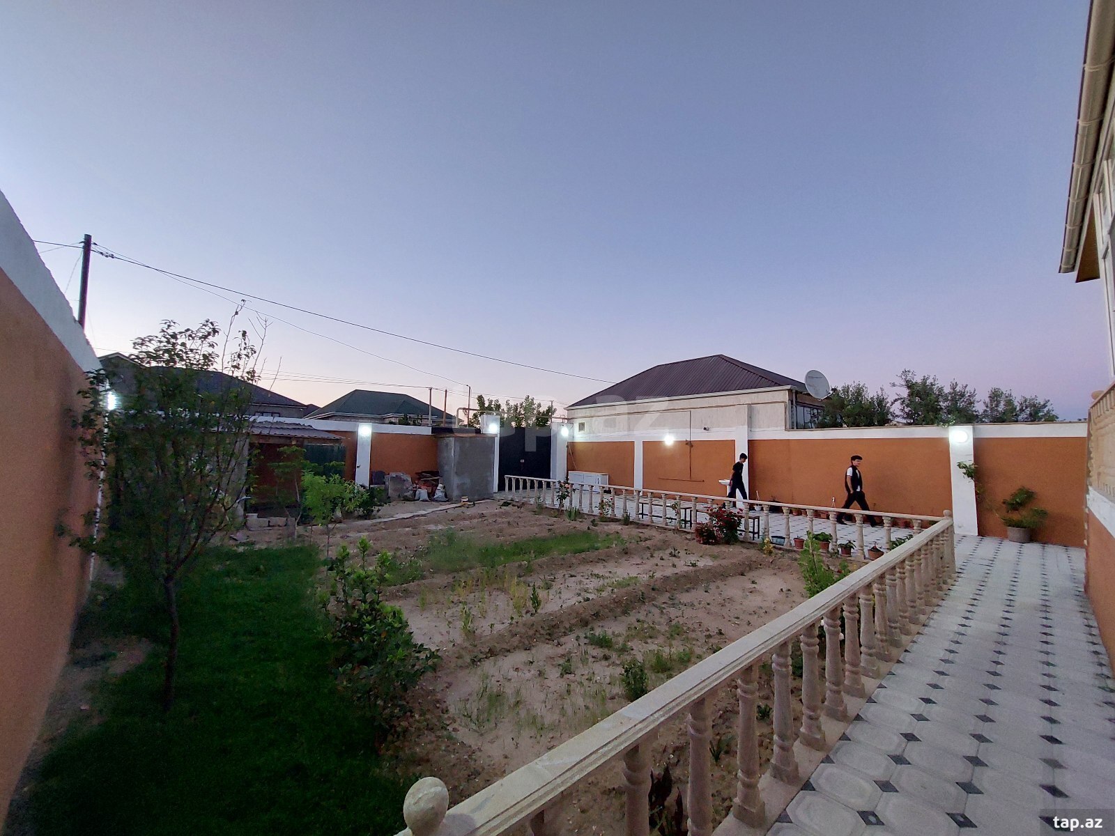 Həyət evi, Hövsan qəs. (5)