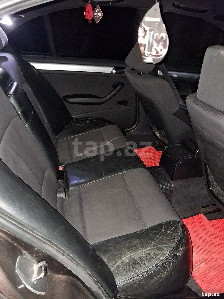 BMW 323, 2000 il (12)