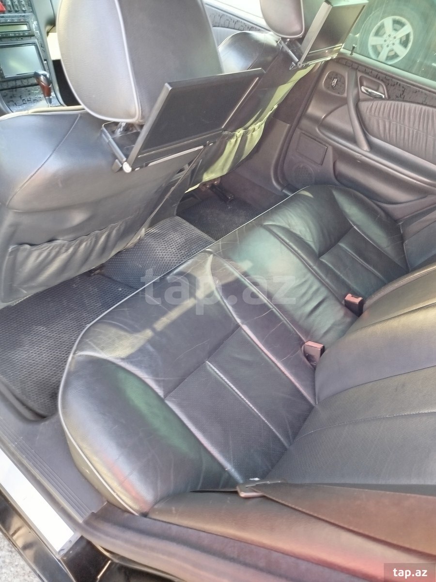 Mercedes E 320, 1999 il (11)