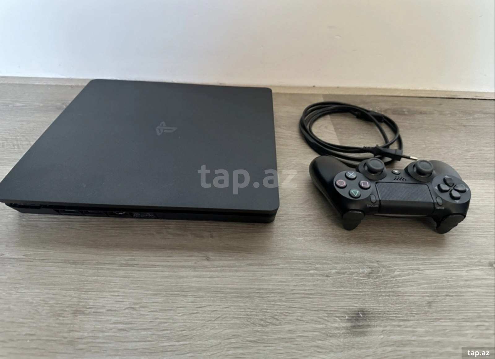 Sony PlayStation 4 Slim 500GB (4)