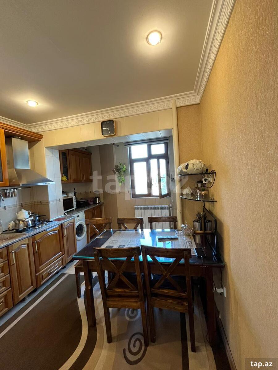 4-otaqlı mənzil, General Şıxlınskı küç., 100 m²