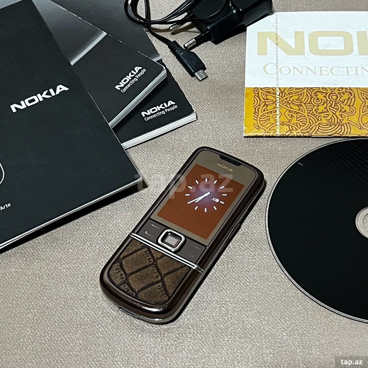 Nokia 8800 Sapphire Arte (3)