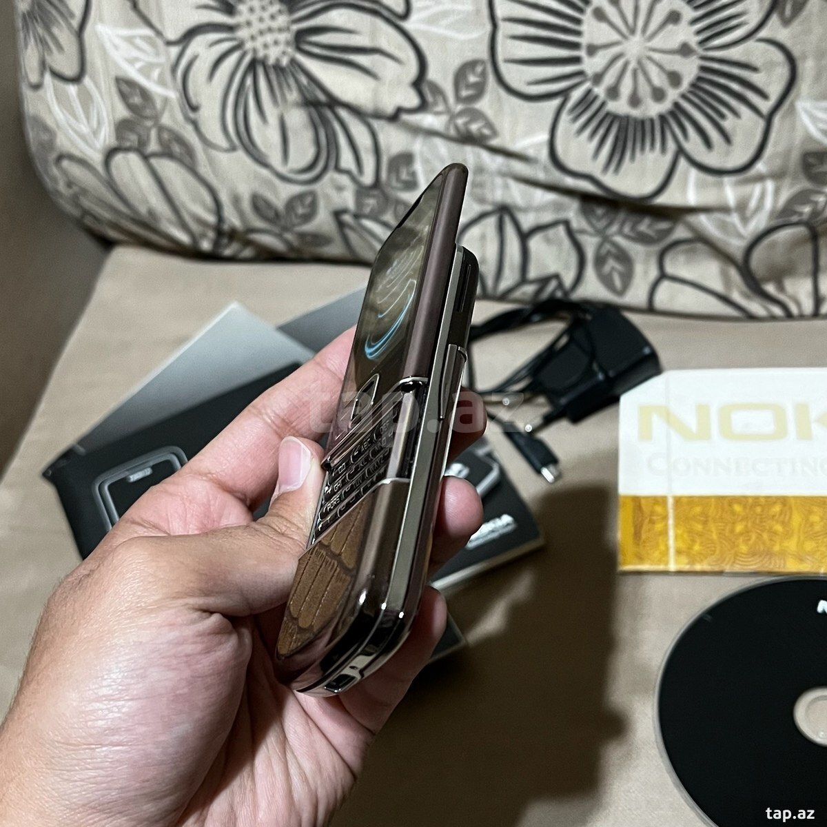 Nokia 8800 Sapphire Arte (5)