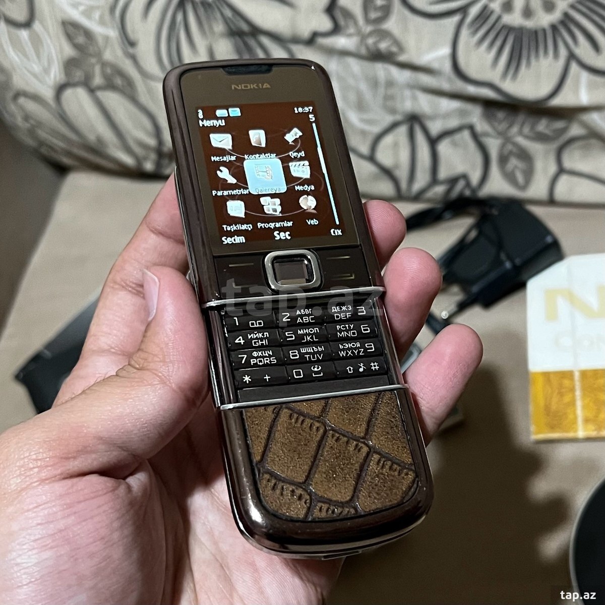 Nokia 8800 Sapphire Arte (15)