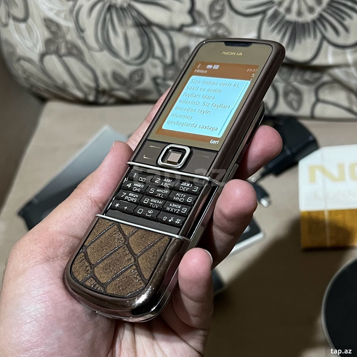 Nokia 8800 Sapphire Arte (16)