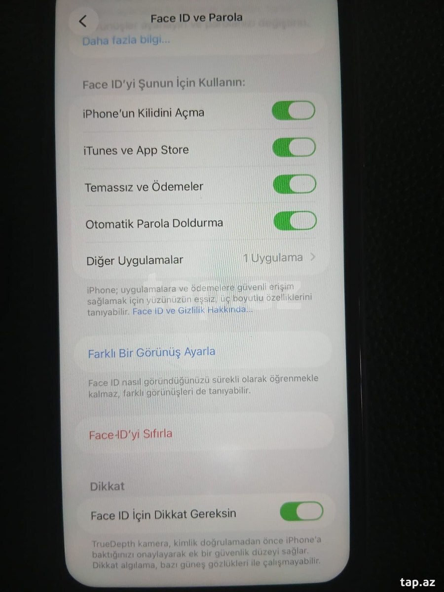 Apple iPhone 11 Black 64GB/4GB (4)