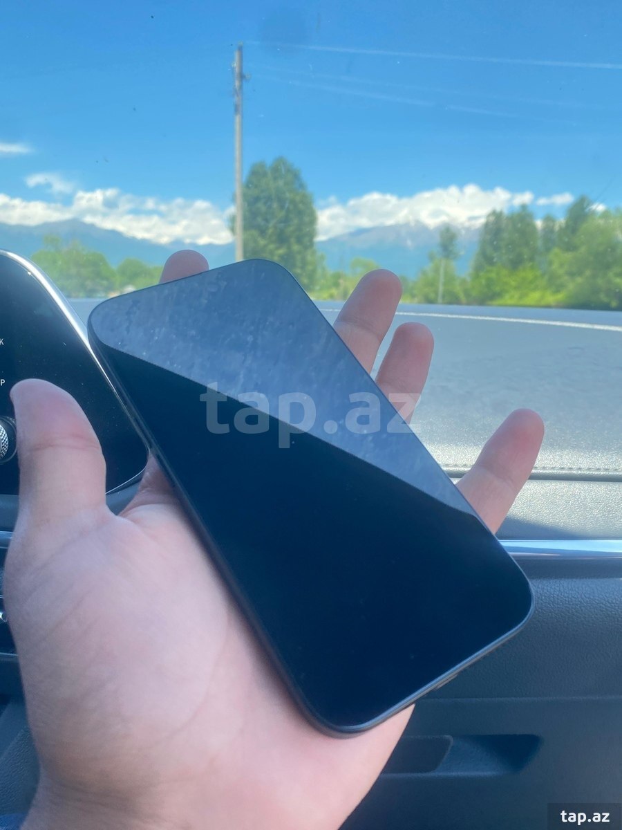 Apple iPhone 16 Black 128GB/8GB (5)