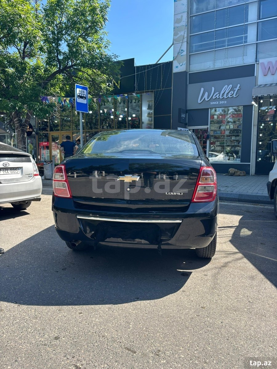 Chevrolet Cobalt, 2022 il (2)