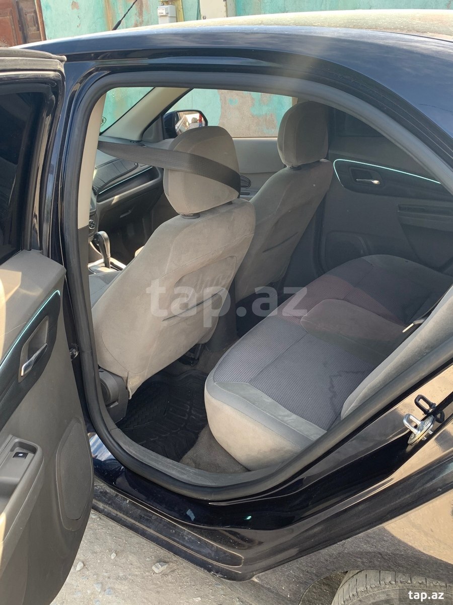 Chevrolet Cobalt, 2023 il (3)