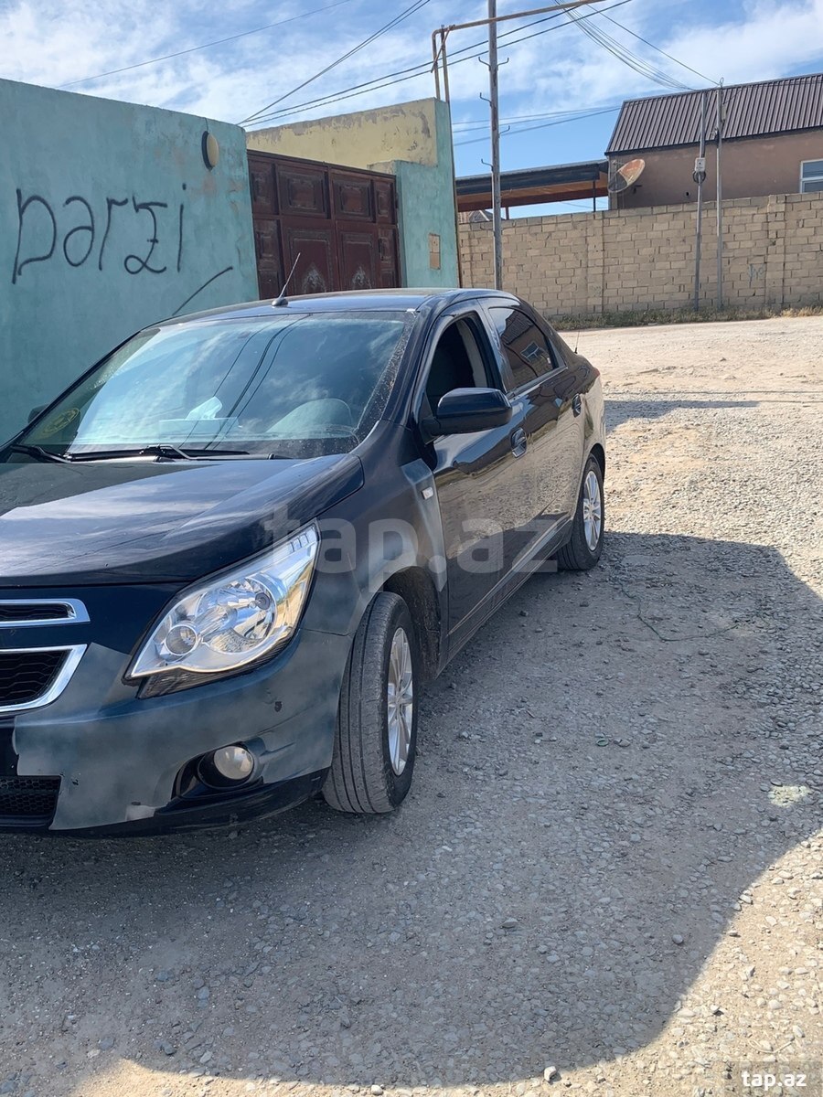 Chevrolet Cobalt, 2023 il (5)