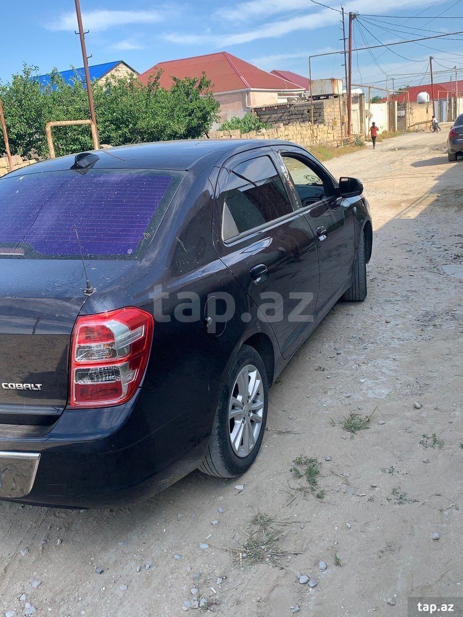 Chevrolet Cobalt, 2023 il (7)