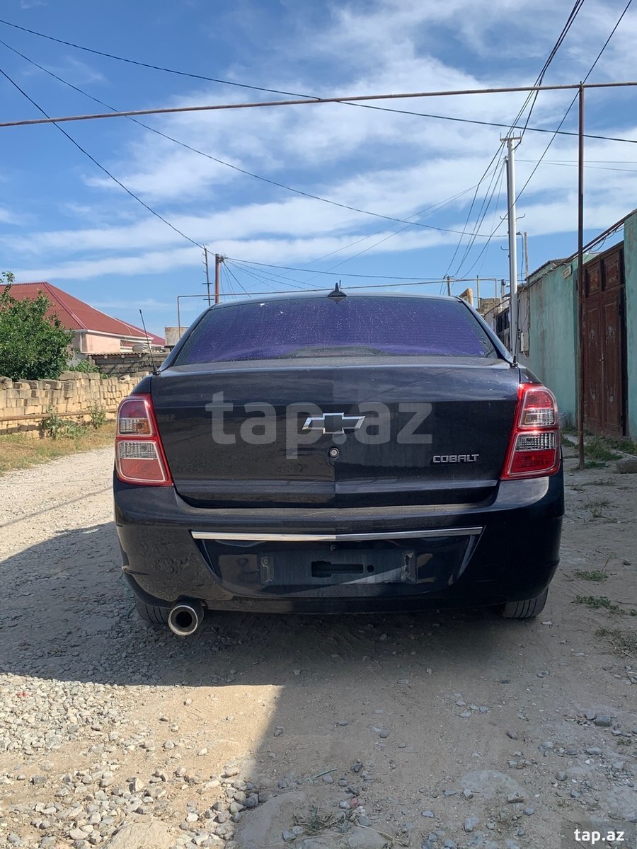 Chevrolet Cobalt, 2023 il (9)