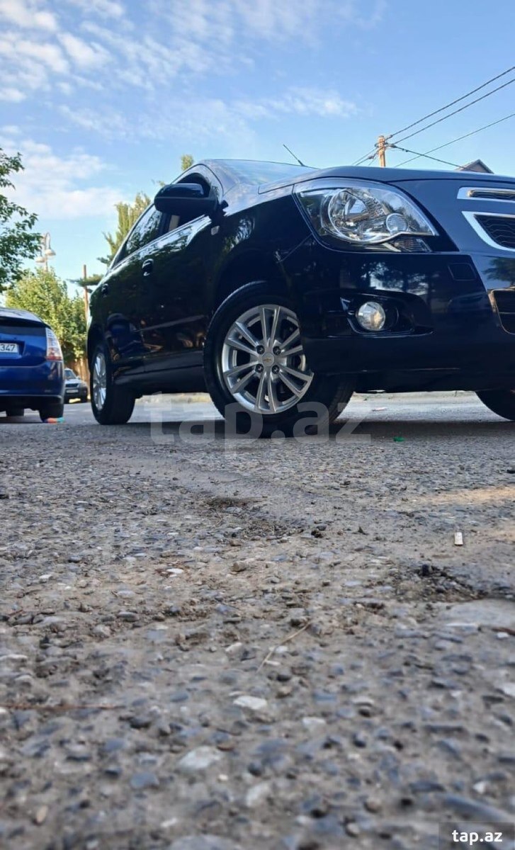 Chevrolet Cobalt, 2023 il (13)