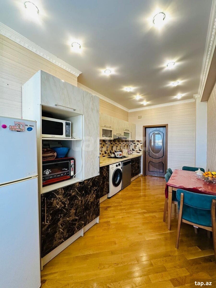 3-otaqlı yeni tikili, 6-cı mkr., 136 m² (8)