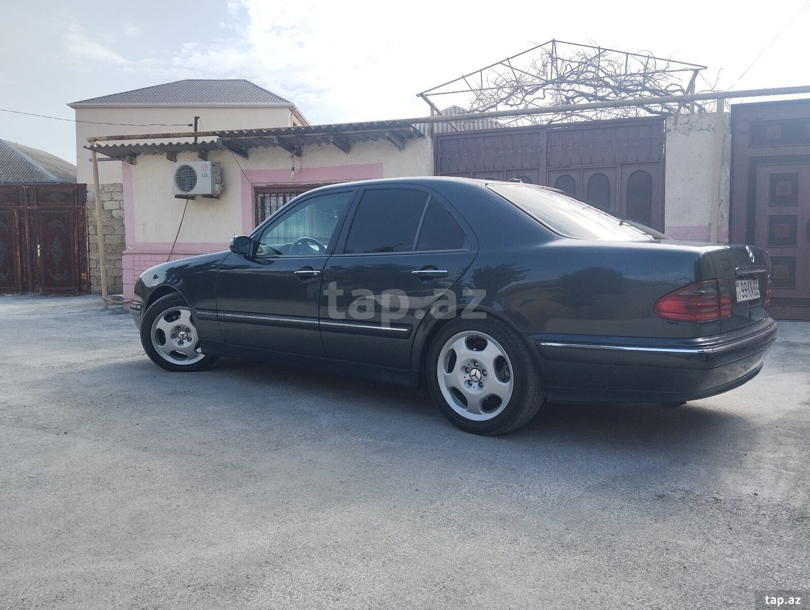 Mercedes E 320, 2000 il (4)