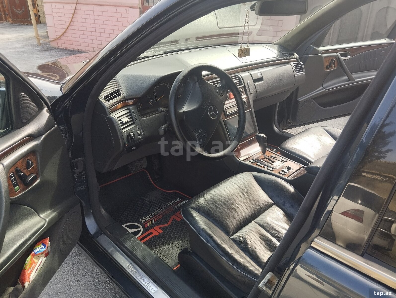 Mercedes E 320, 2000 il (7)