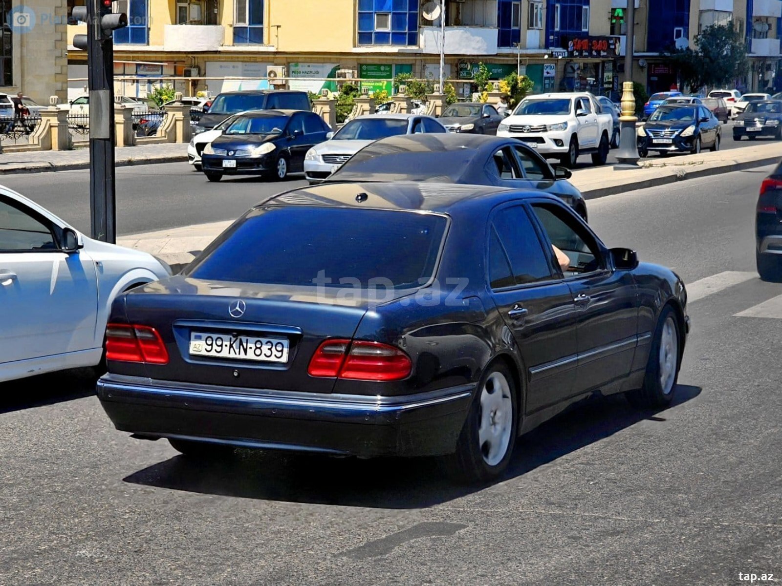 Mercedes E 320, 2000 il (10)