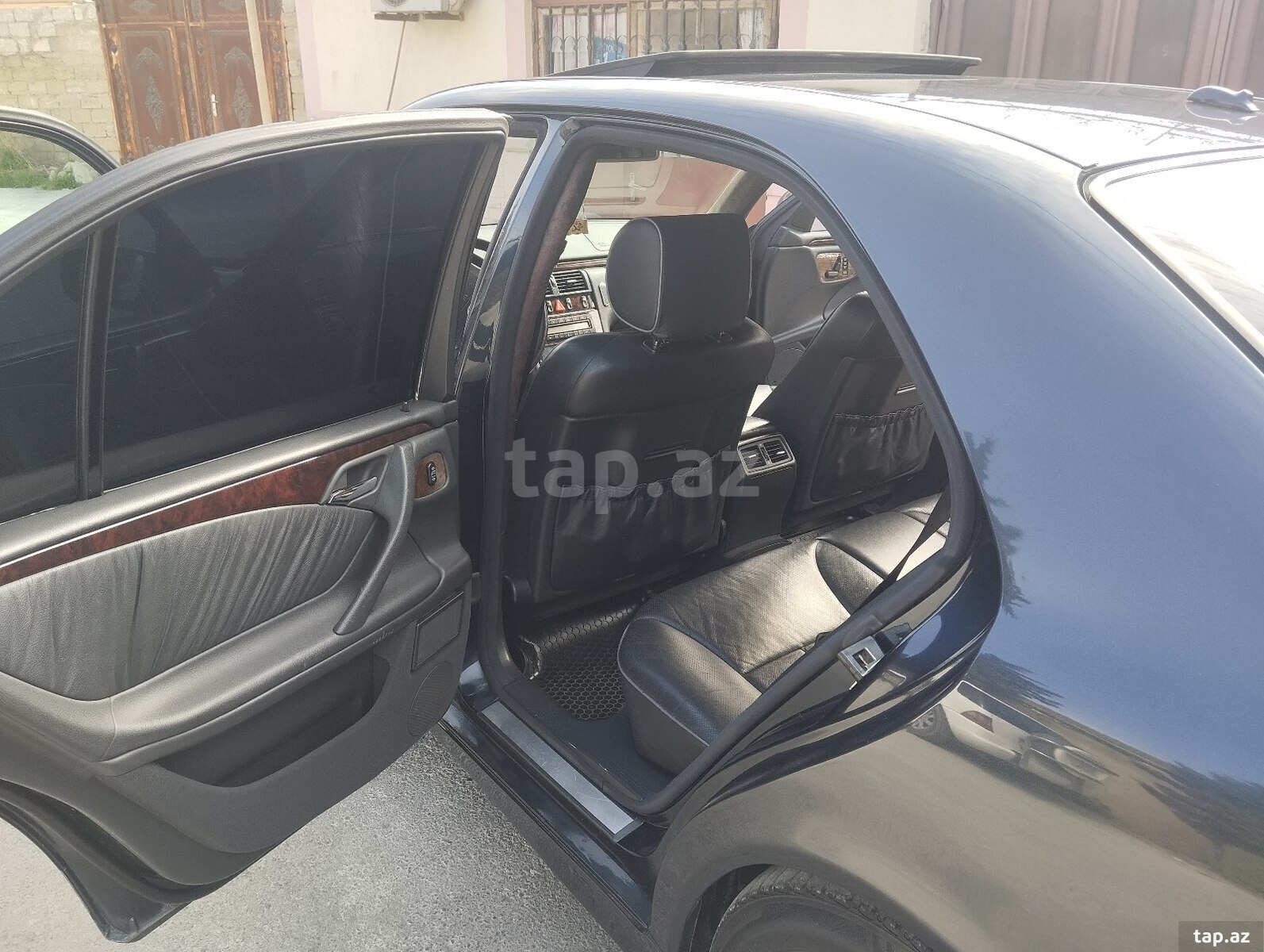 Mercedes E 320, 2000 il (9)