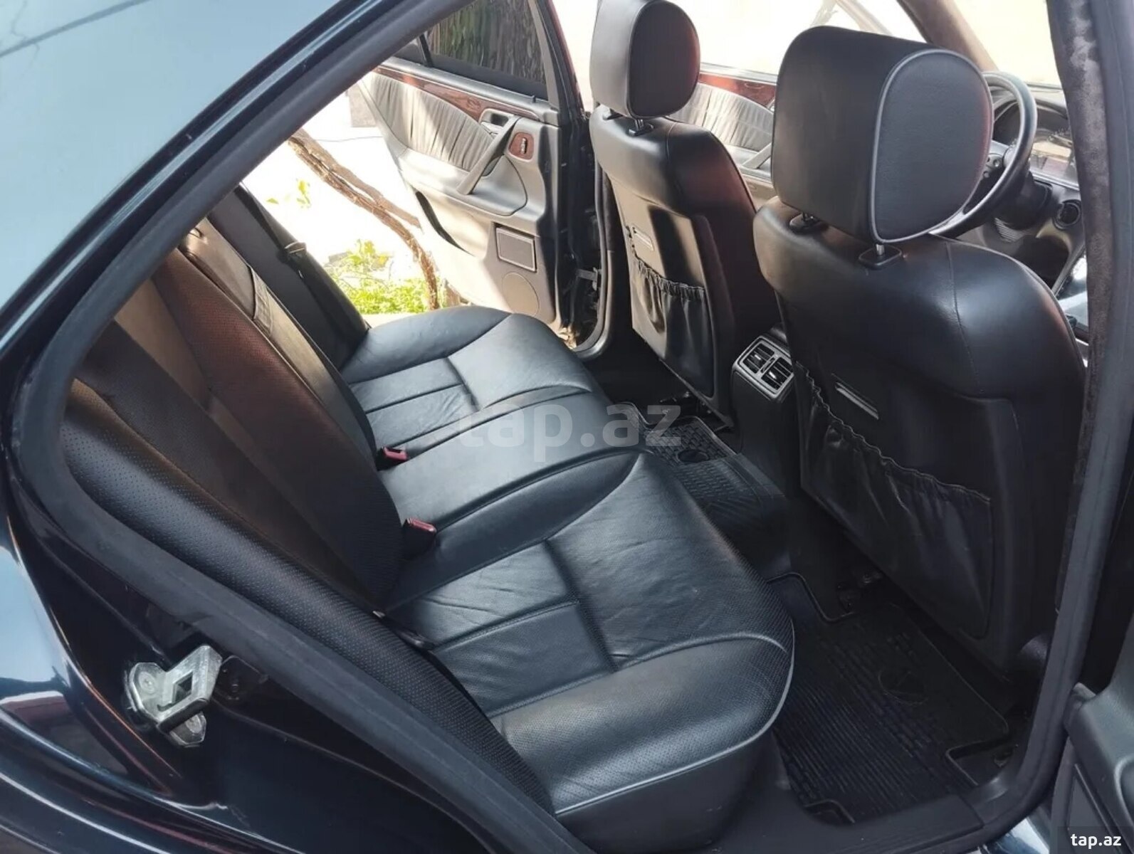 Mercedes E 320, 2000 il (13)