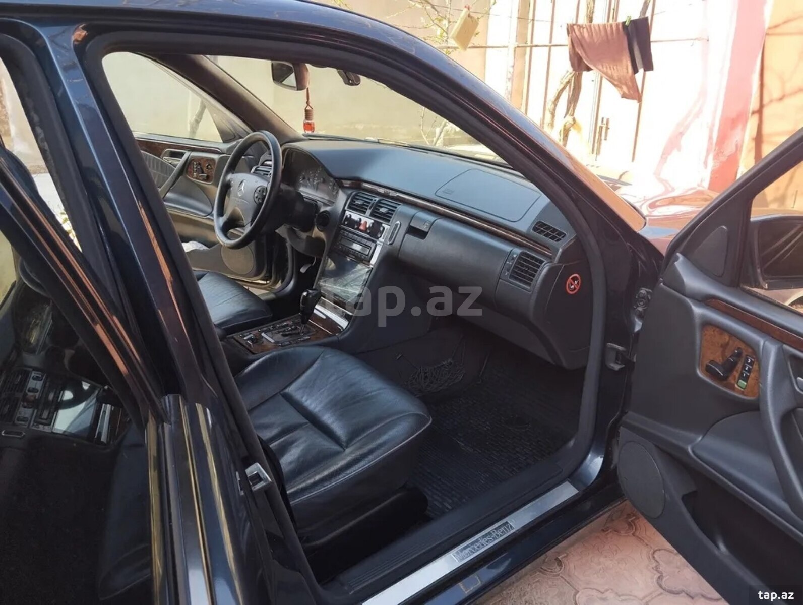 Mercedes E 320, 2000 il (18)