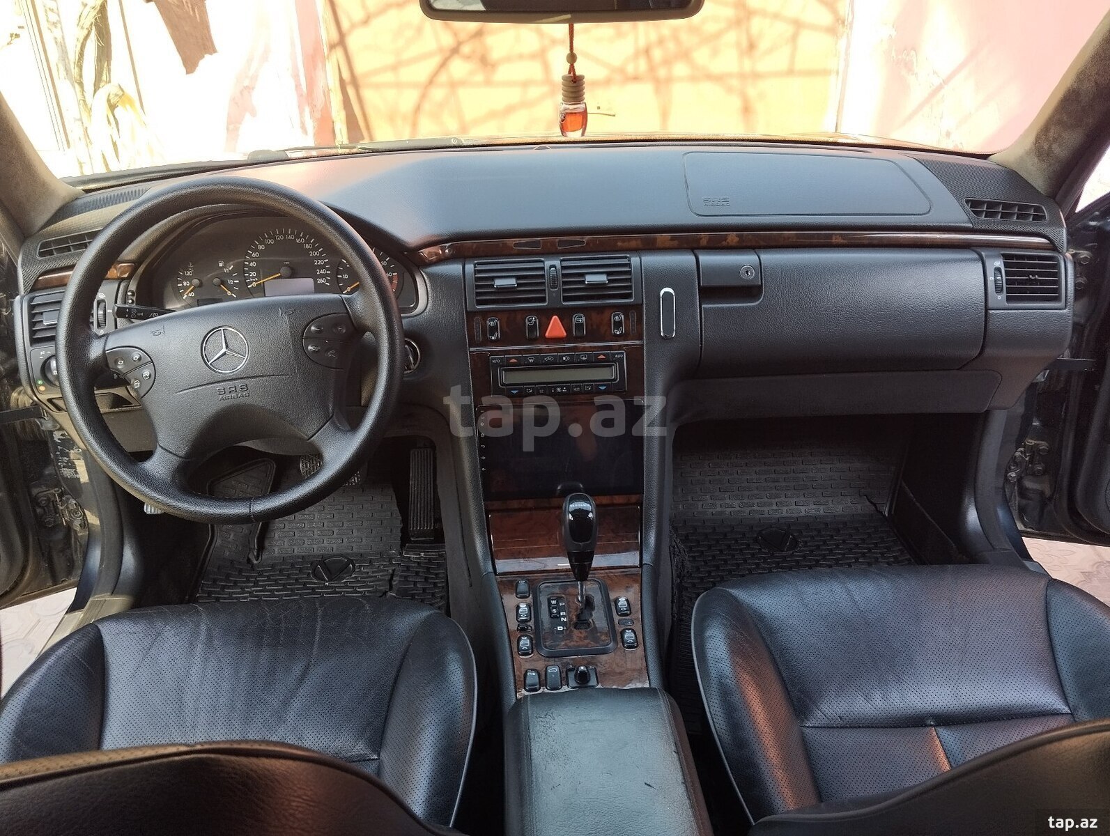 Mercedes E 320, 2000 il (24)