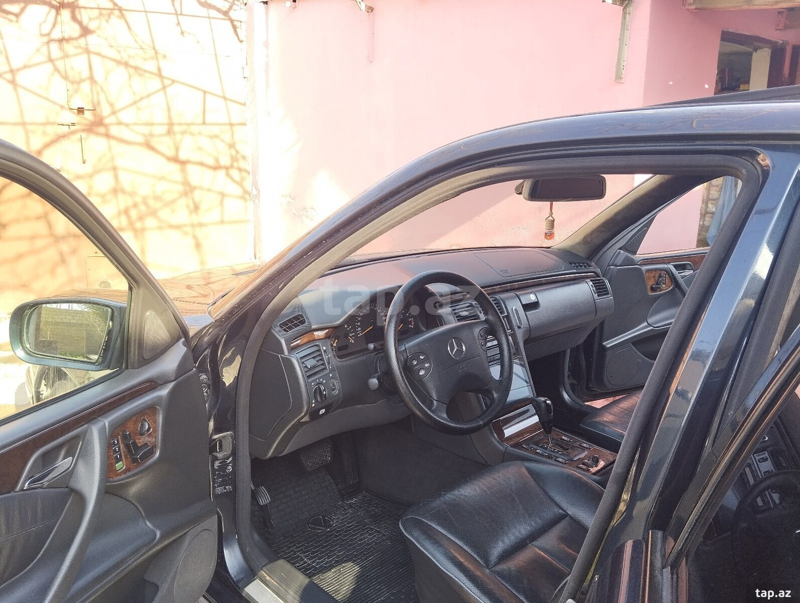 Mercedes E 320, 2000 il (28)