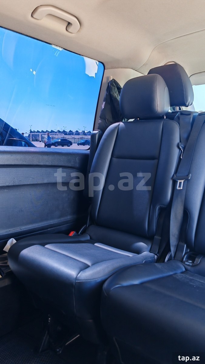Xarici Qonaqlar Üçün Premium Transfer Mercedes V-Class (11)