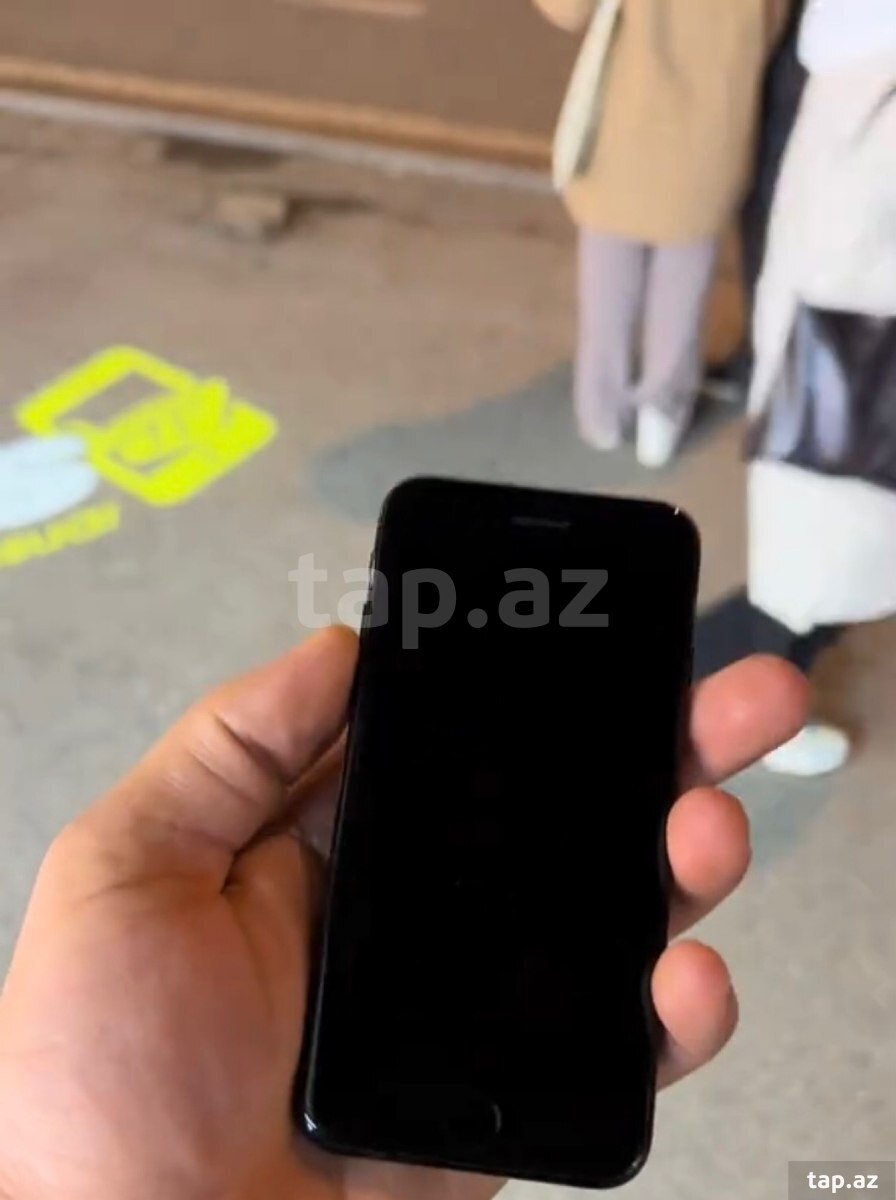 Apple iPhone 7 Jet Black 128GB