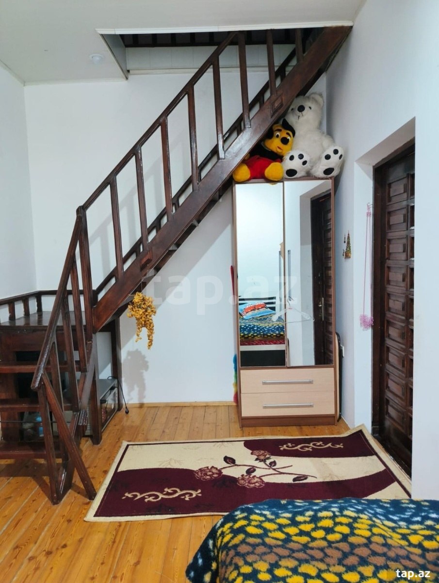 Həyət evi, Mərdəkan qəs. (11)