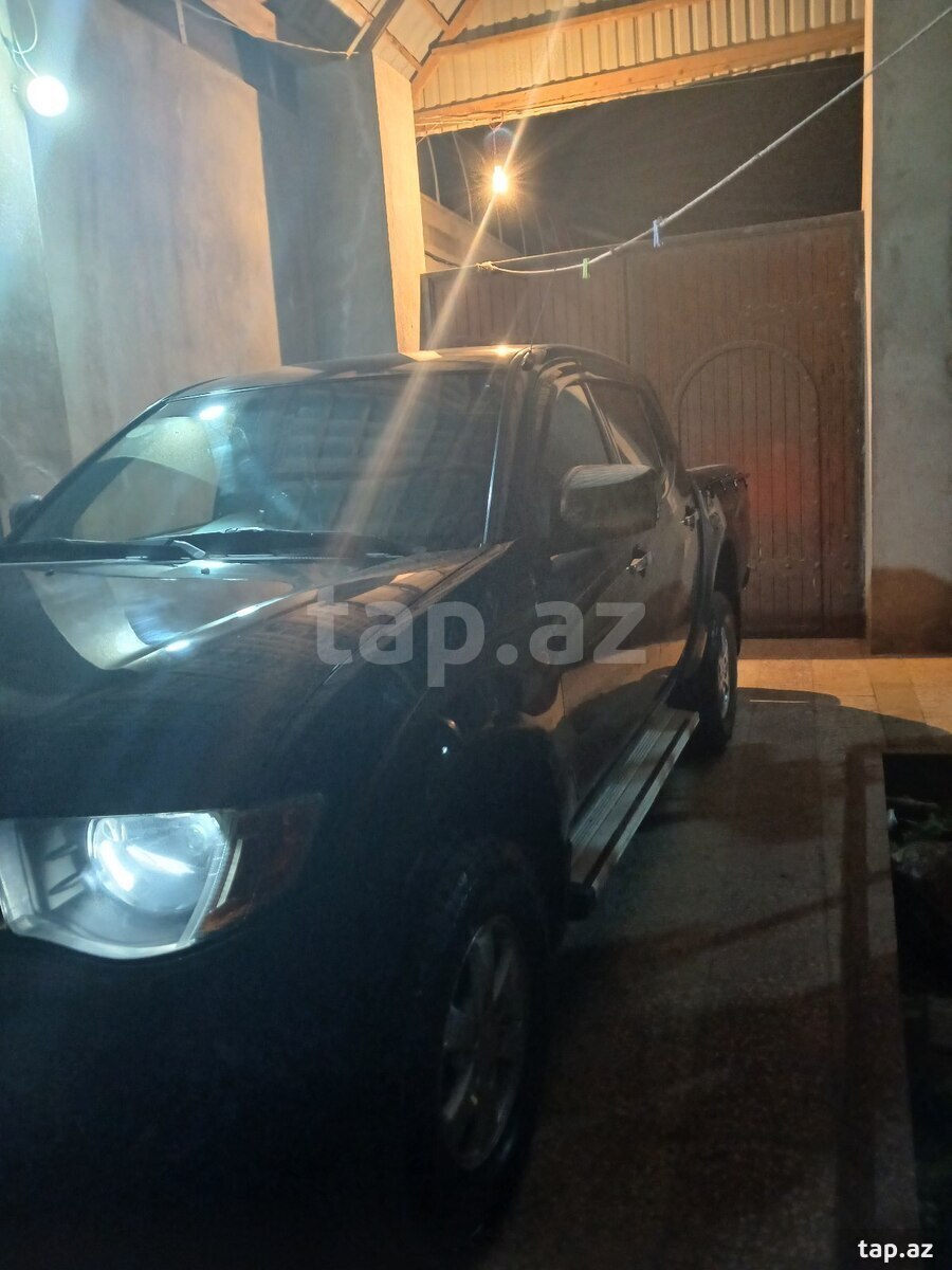 Mitsubishi L 200, 2007 il (4)
