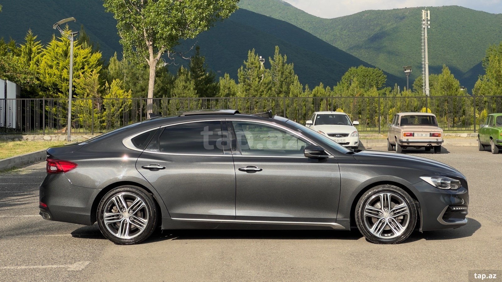 Hyundai Grandeur, 2018 il (4)