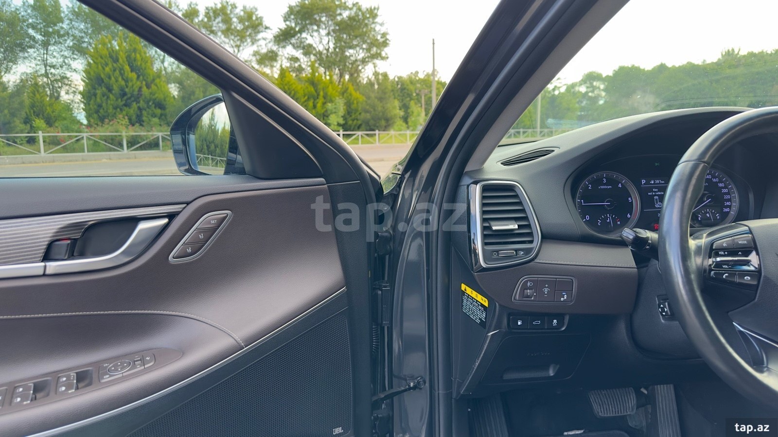 Hyundai Grandeur, 2018 il (8)