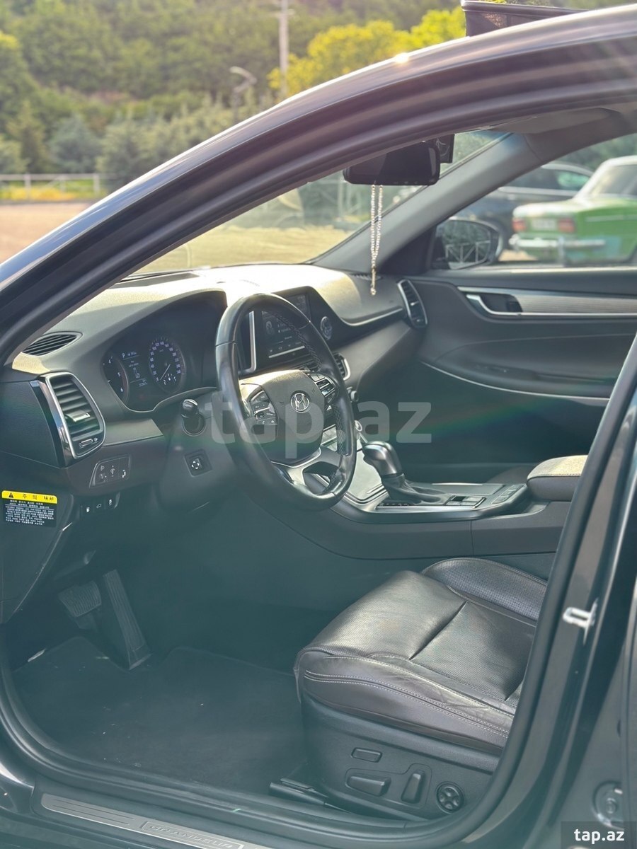 Hyundai Grandeur, 2018 il (9)
