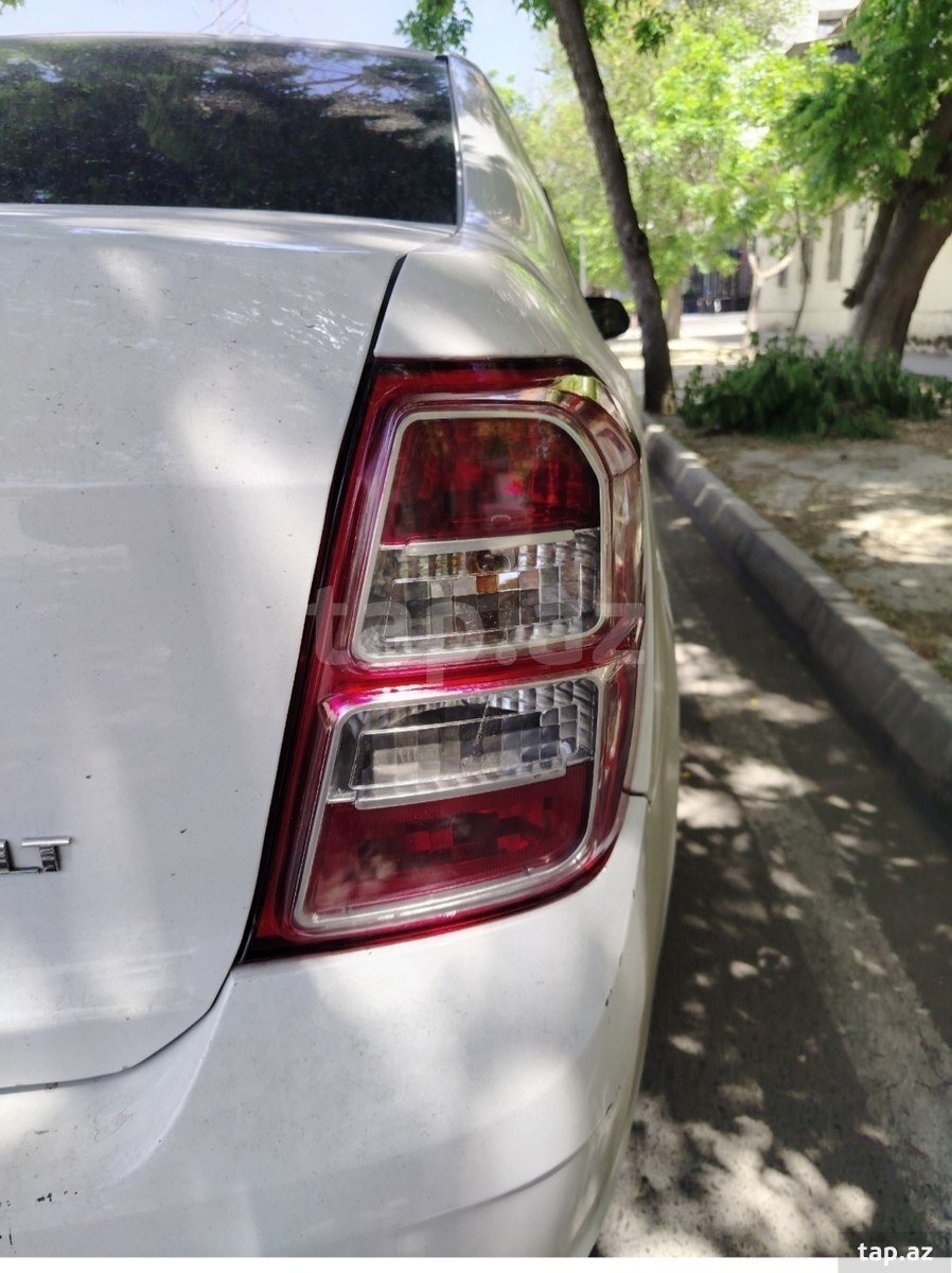 Chevrolet Cobalt, 2024 il (5)
