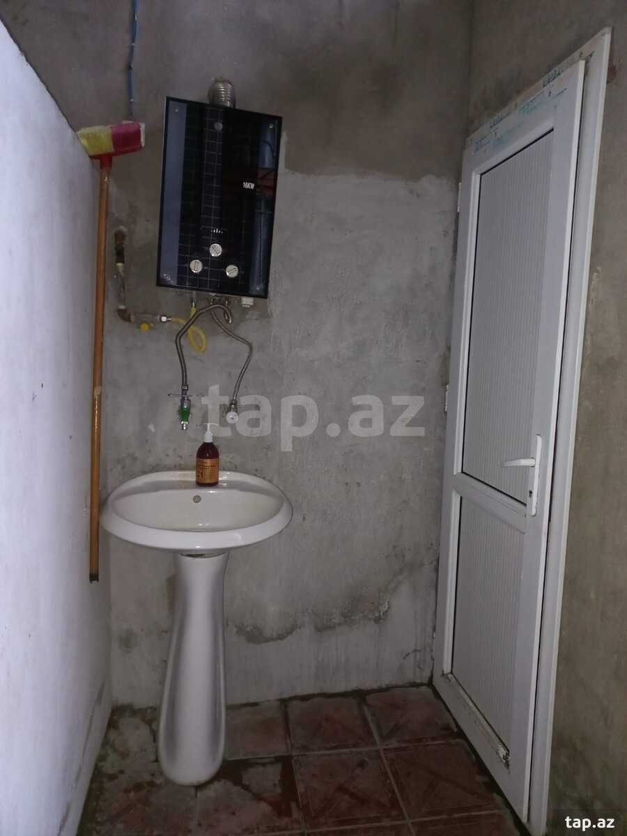 Həyət evi kirayə verilir, Binəqədi r. (15)
