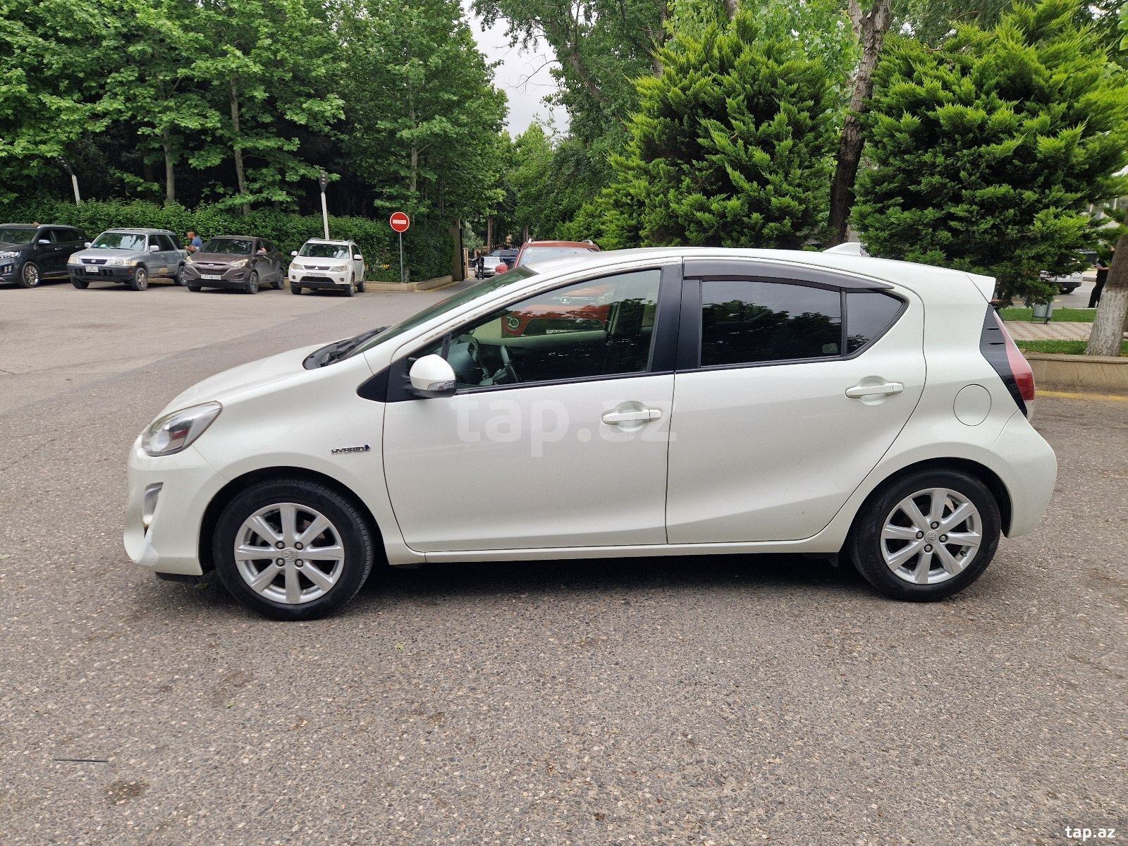 Toyota Aqua, 2016 il (7)