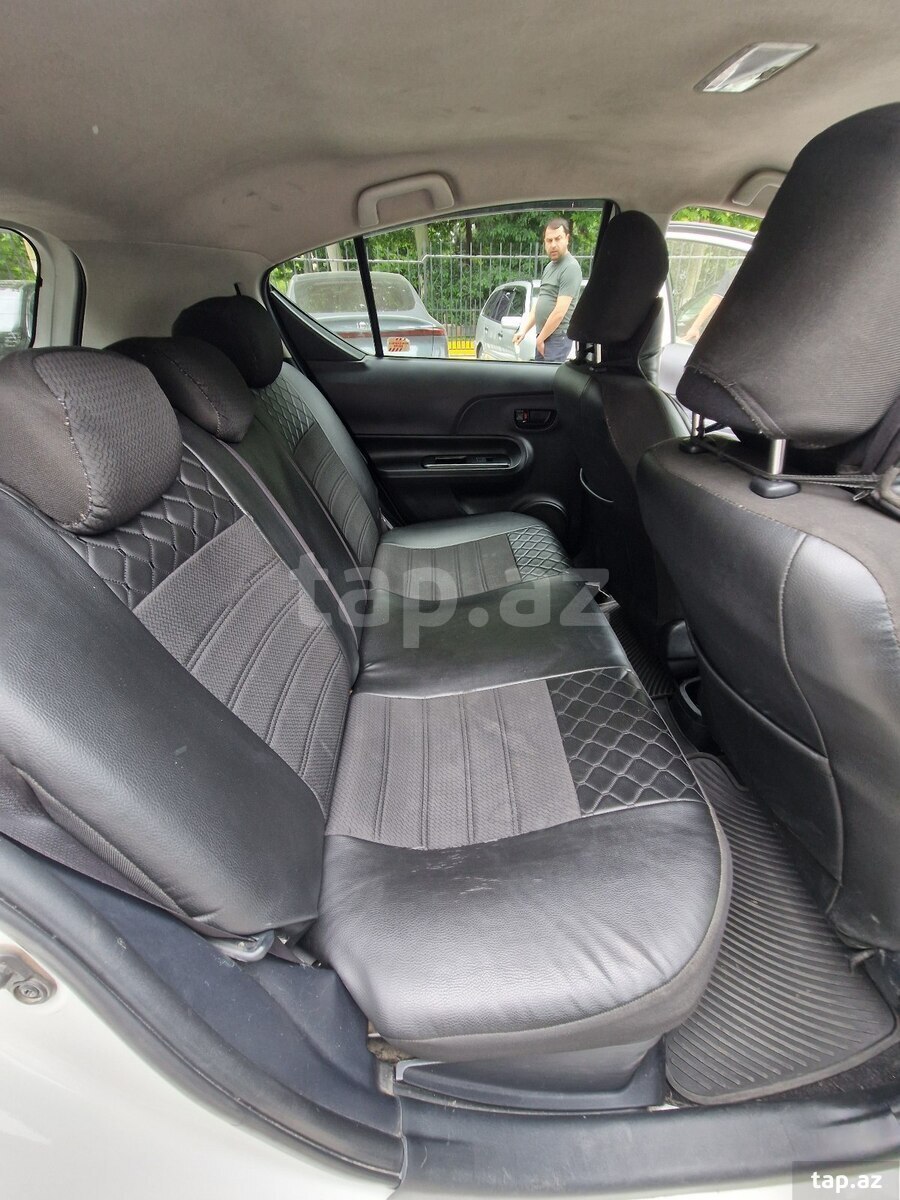 Toyota Aqua, 2016 il (11)