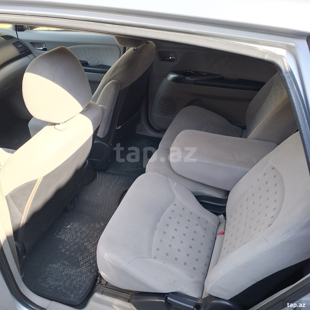 Mitsubishi Chariot Grandis, 2006 il (12)