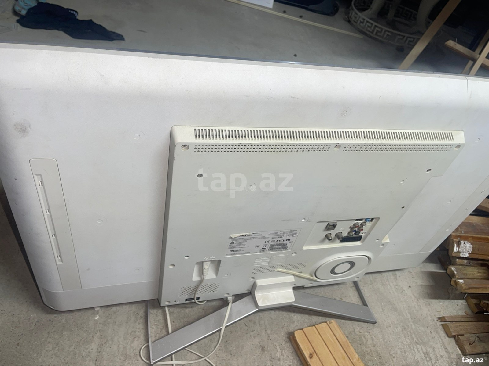 Televizor Philips (2)