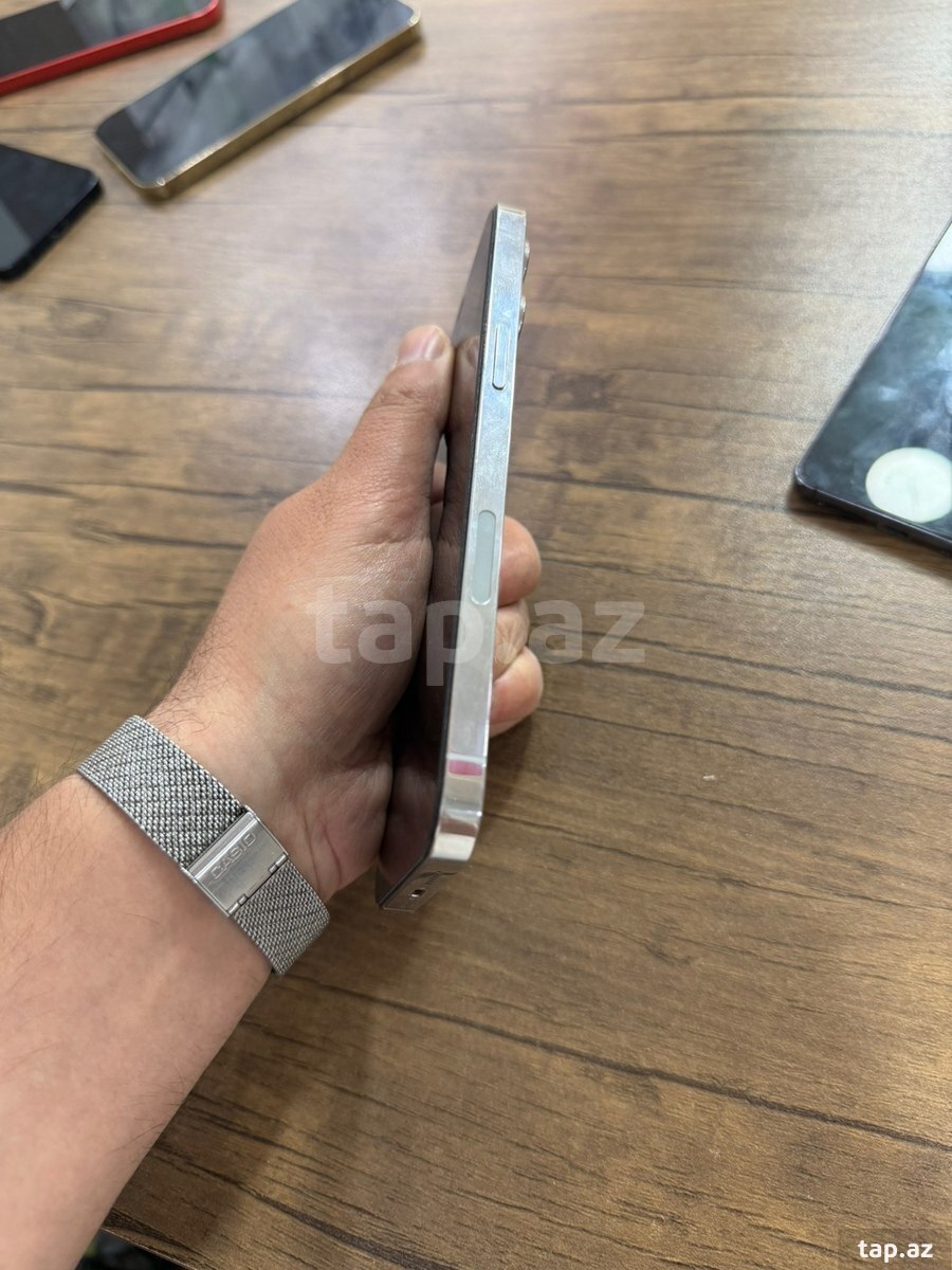 Apple iPhone 12 Pro Max Silver 256GB/6GB (2)