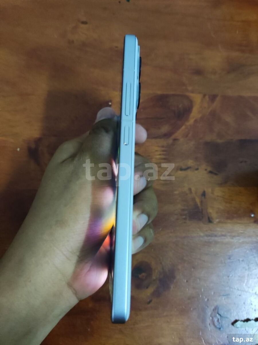 Xiaomi Poco F6 Pro White 512GB/12GB (3)