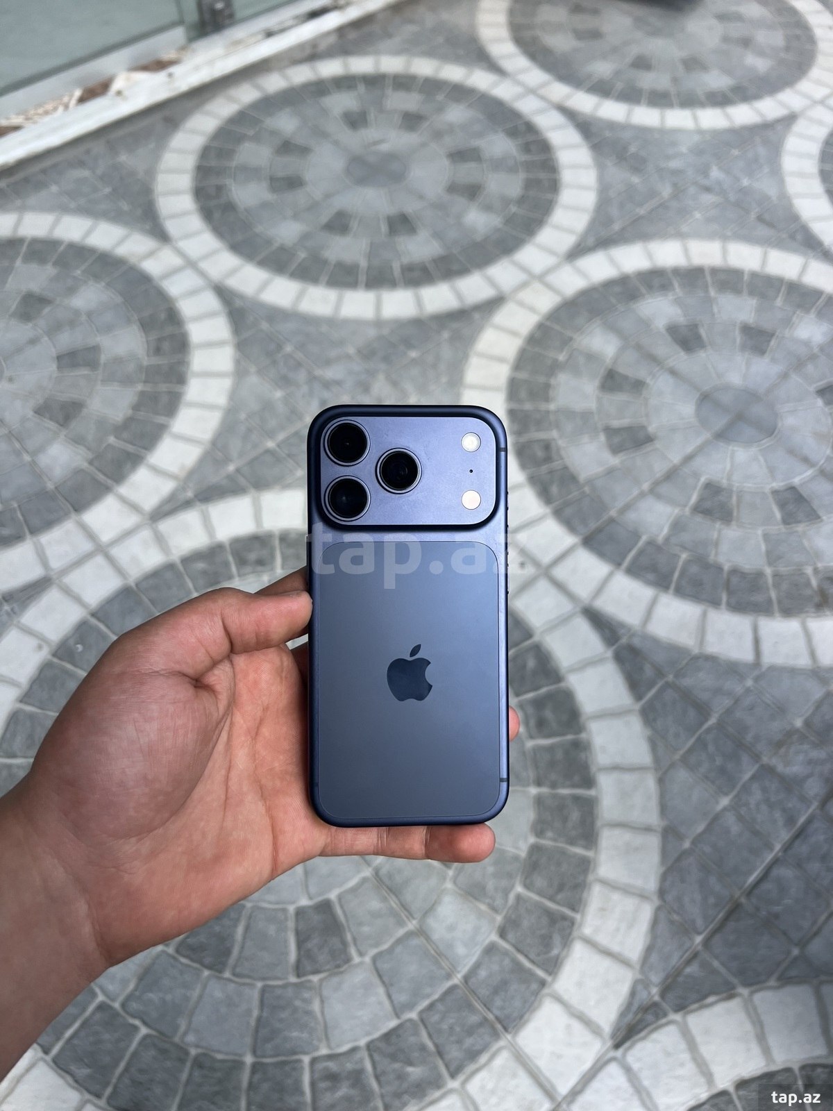 Apple iPhone 17 Pro Deep Blue 256GB/12GB