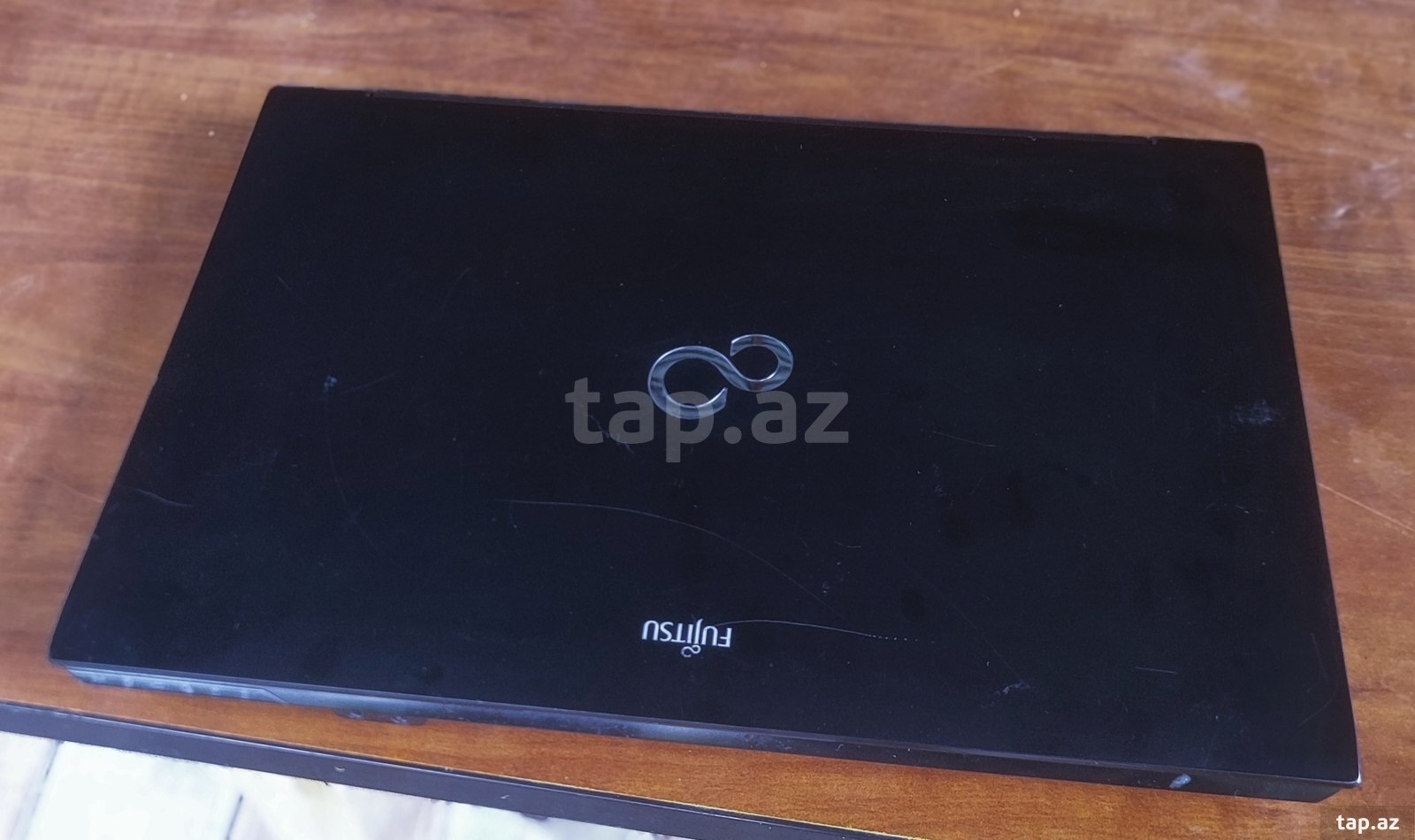  Fujitsu Lifebook AH532