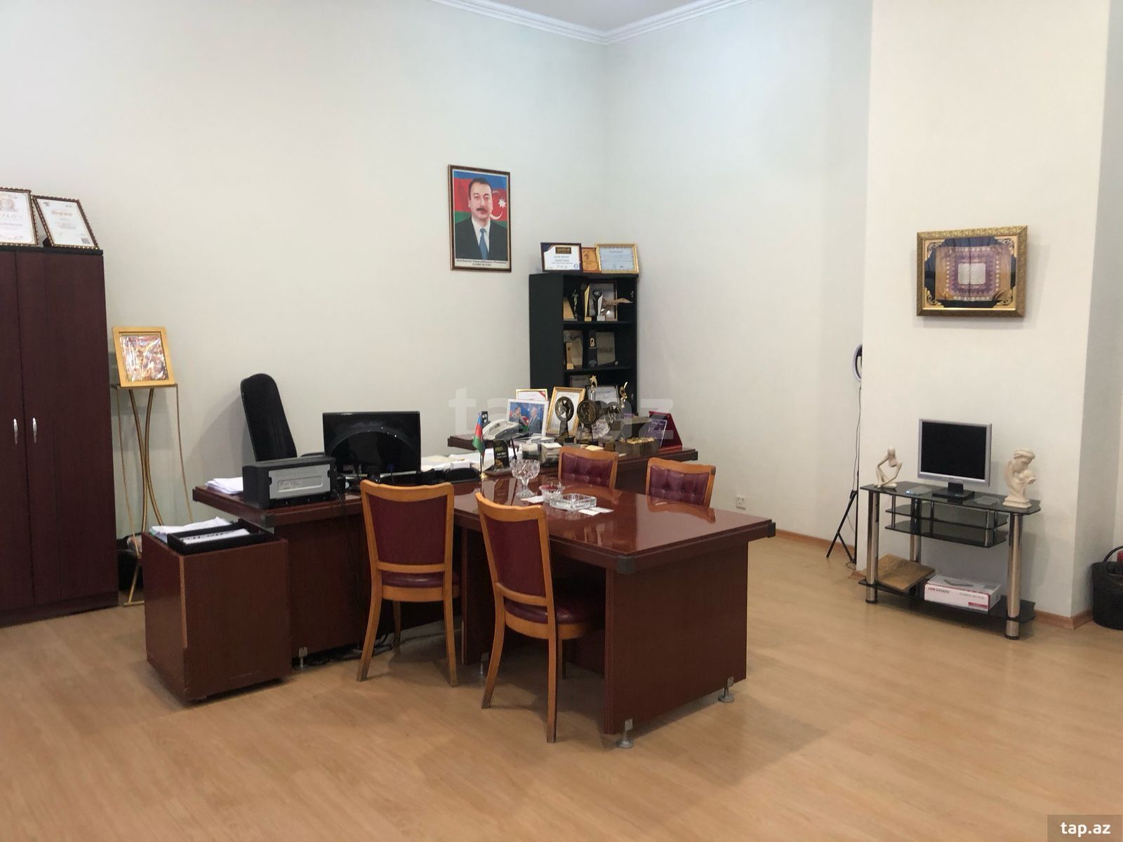 Ofis icarəyə verilir, Gənclik m. (5)