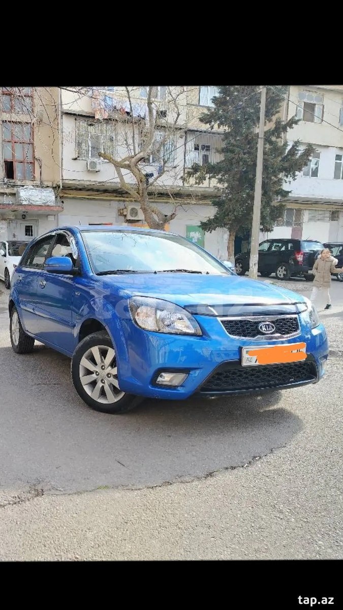 KIA Rio, 2010 il (11)