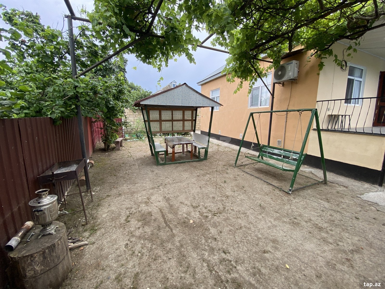 Həyət evi kirayə verilir, Nabran qəs.