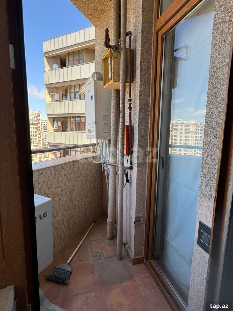 3-otaqlı yeni tikili, Elmlər Akademiyası m., 174 m² (28)