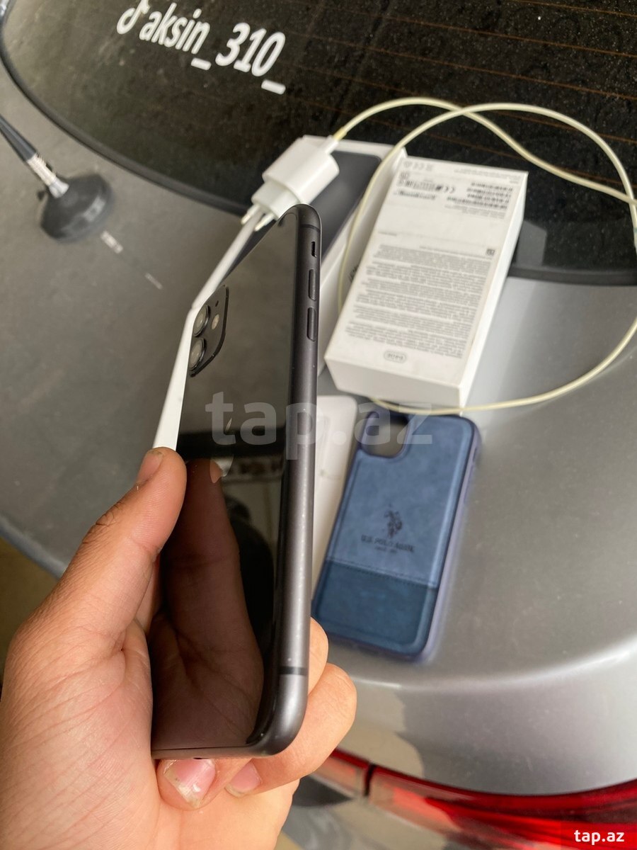 Apple iPhone 11 Black 64GB/4GB (3)