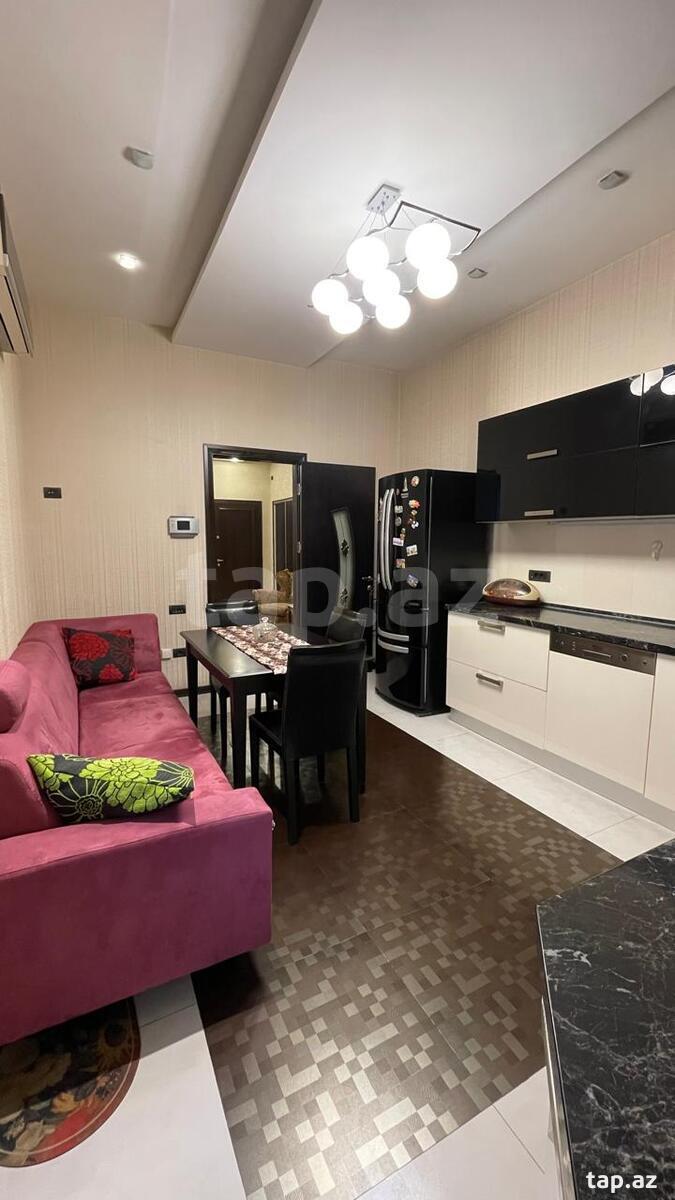 4-otaqlı yeni tikili, R.Behbudov küç., 180 m² (5)